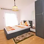 شقة Ivanka 934 فاجانا