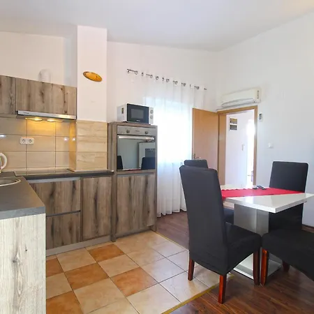 Apartment Ivanka 934 *