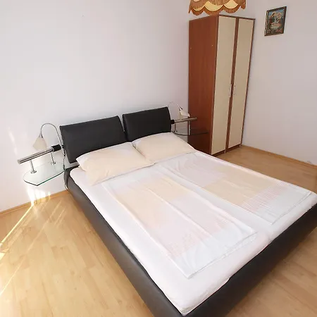Ivanka 934 * Fažana