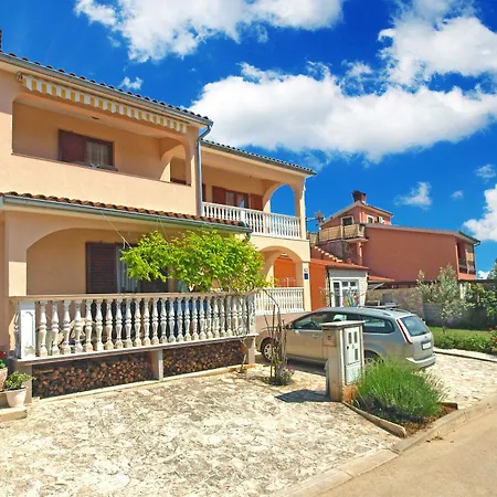 Ivanka 934 Apartamento *